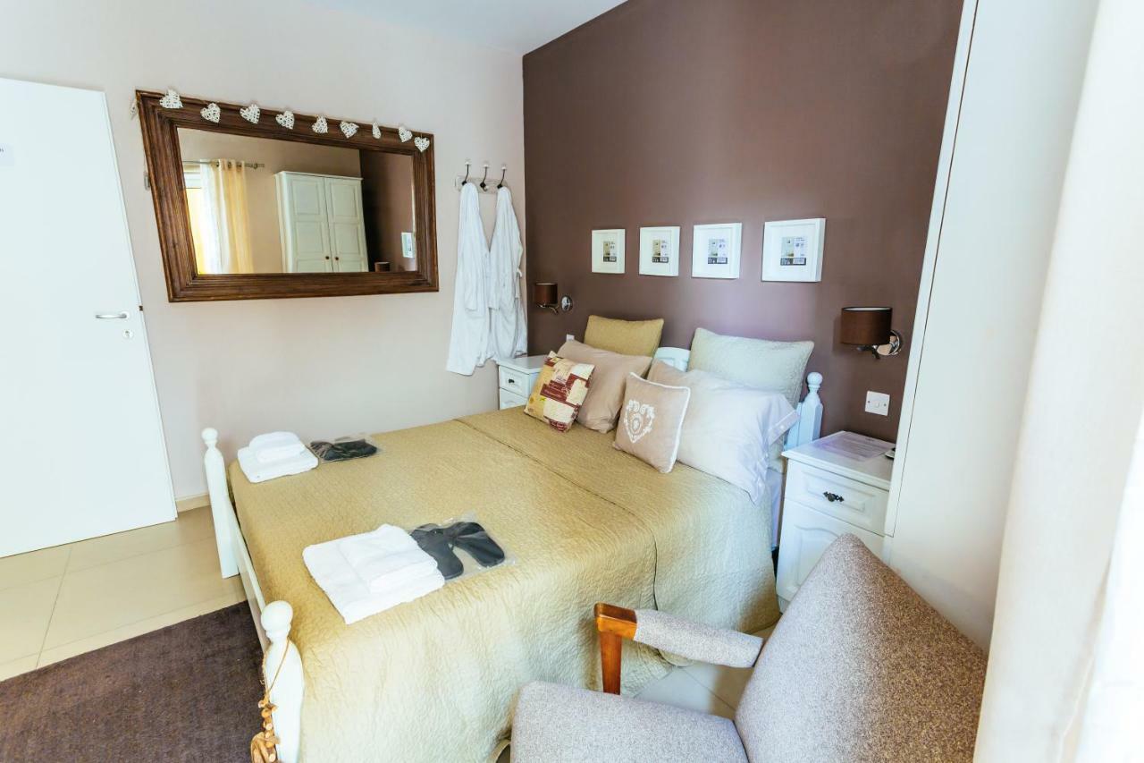 Ghand In-Nanna B&B Mellieha Bagian luar foto